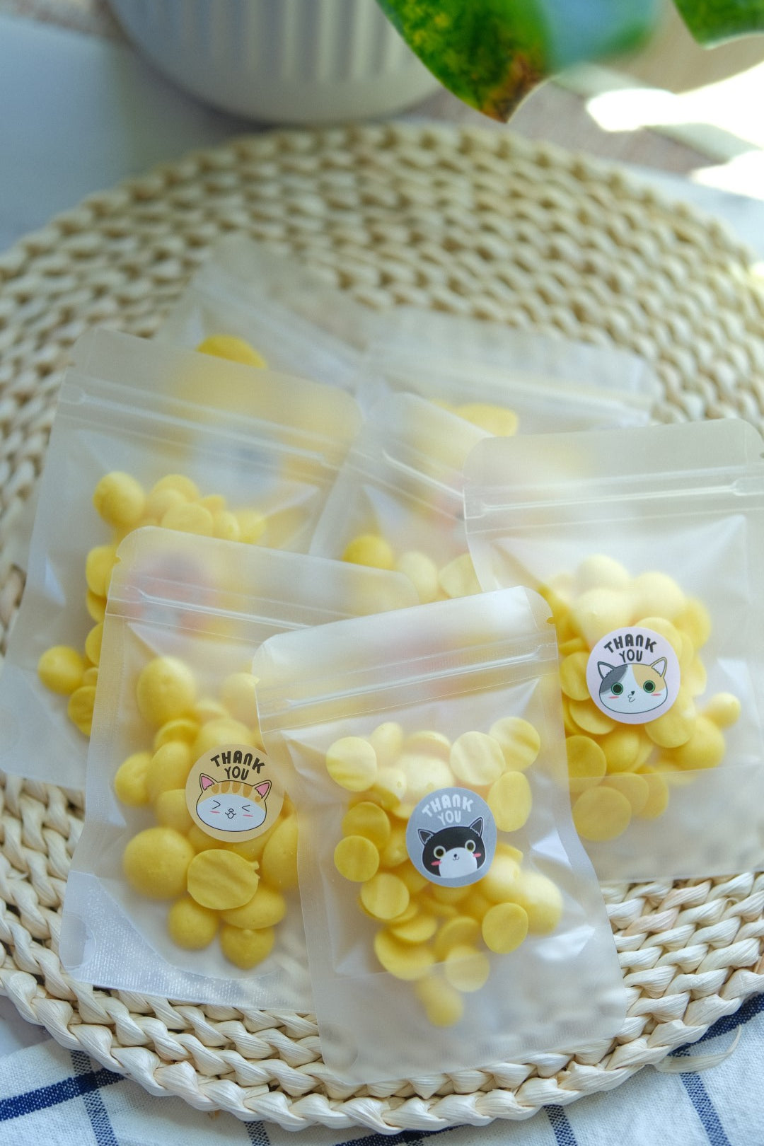 Goat Milk Egg Yolk Homemade Healthy Dog/Cat Treats Toppers (2oz)