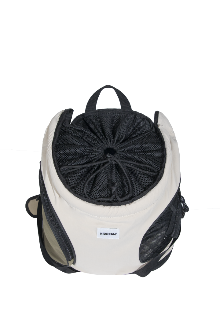 Front Holding Pet Carrier